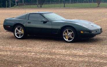 Chevrolet-corvette-1995-green-1