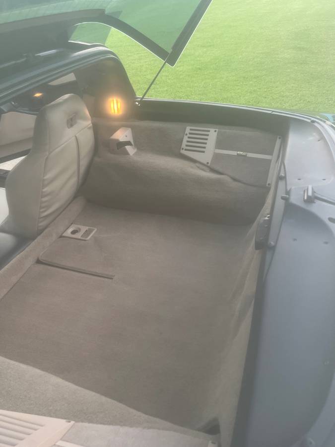 Chevrolet-corvette-1995-green-12