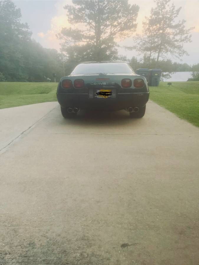 Chevrolet-corvette-1995-green-7