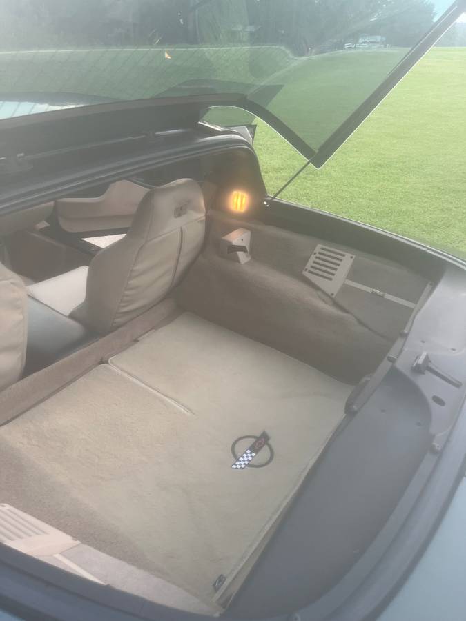 Chevrolet-corvette-1995-green-9