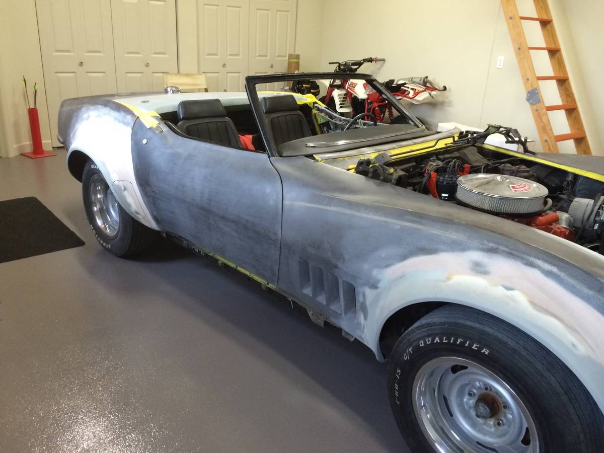 Chevrolet-corvette-convertible-1969-silver-1