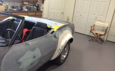 Chevrolet-corvette-convertible-1969-silver-2