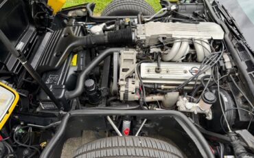 Chevrolet-corvette-convertible-1986-yellow-17
