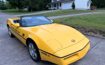 Chevrolet-corvette-convertible-1986-yellow-3