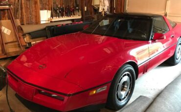 Chevrolet-corvette-coupe-1984-red-2