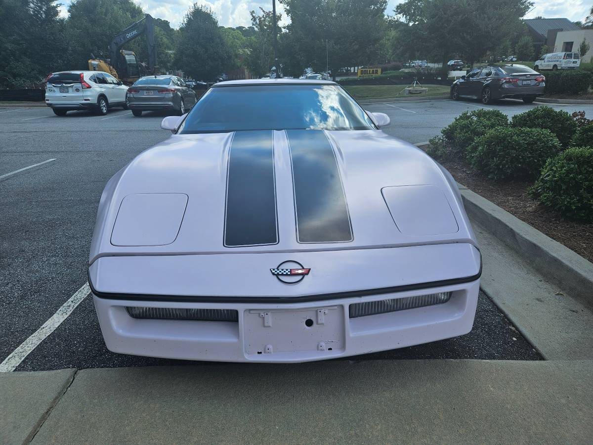 Chevrolet-corvette-coupe-1986-custom-5