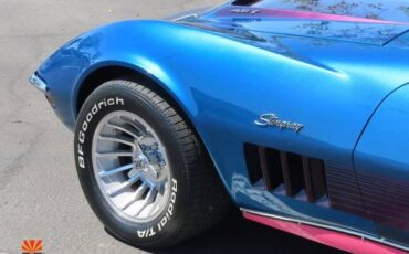 Chevrolet-corvette-roadster-427c-1969-white-21