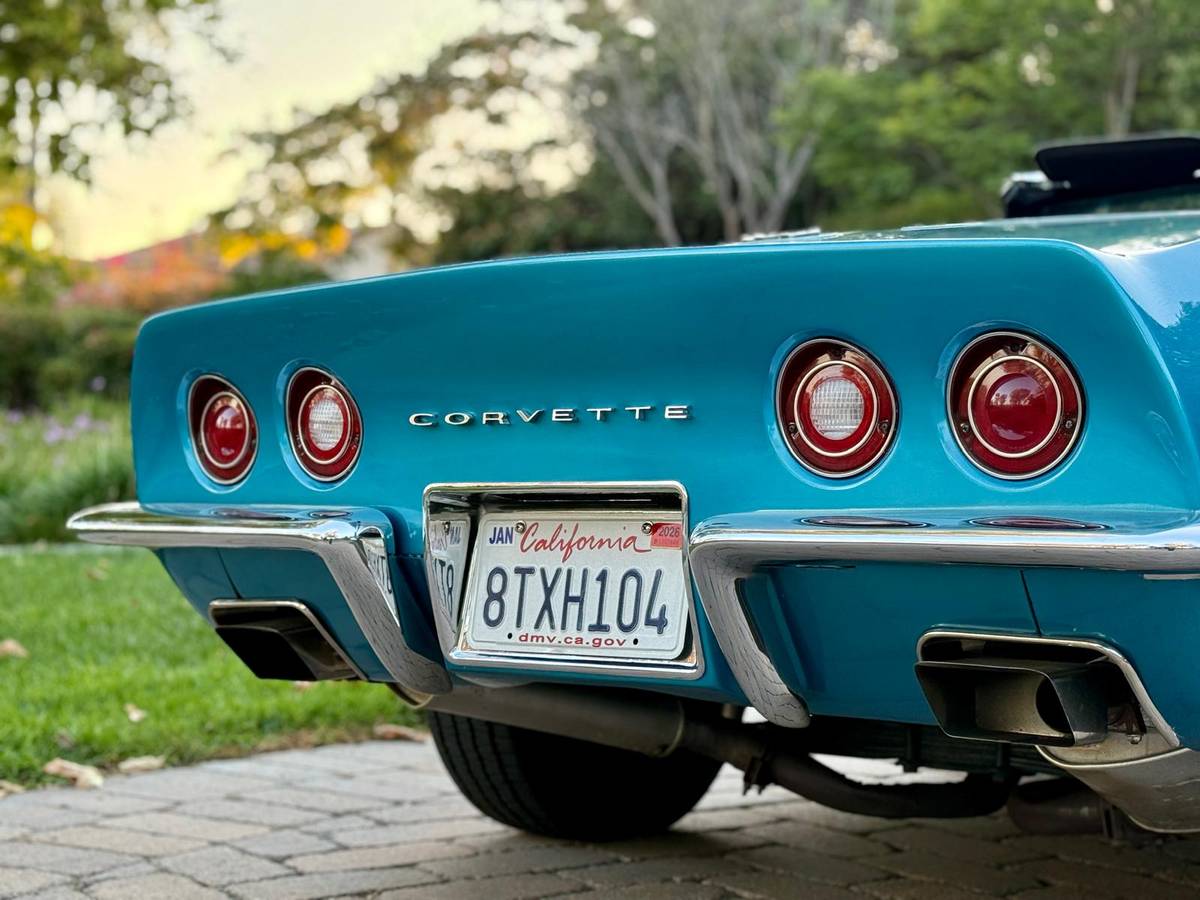 Chevrolet-corvette-stingray-1971-blue-7