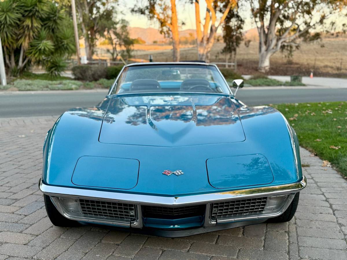 Chevrolet-corvette-stingray-1971-blue-8
