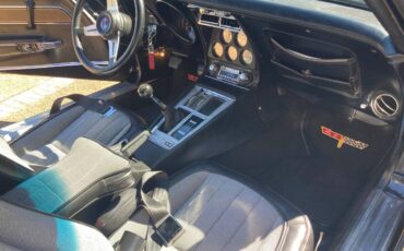 Chevrolet-corvette-stingray-1973-black-1