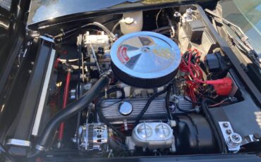 Chevrolet-corvette-stingray-1973-black-2