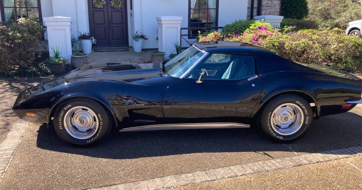 Chevrolet-corvette-stingray-1973-black-7