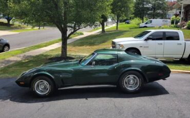 Chevrolet-corvette-stingray-1974-green-7