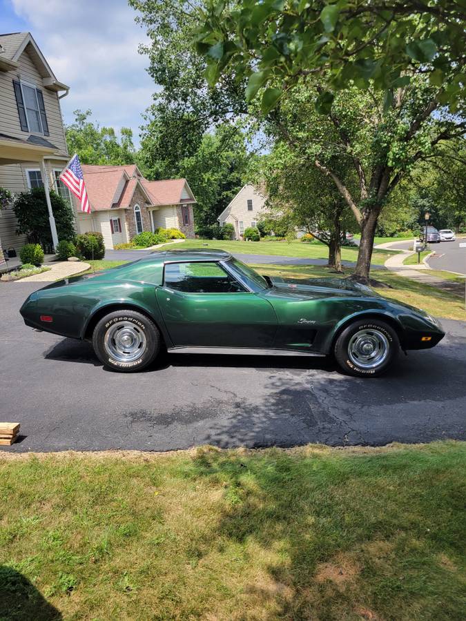 Chevrolet-corvette-stingray-1974-green-9