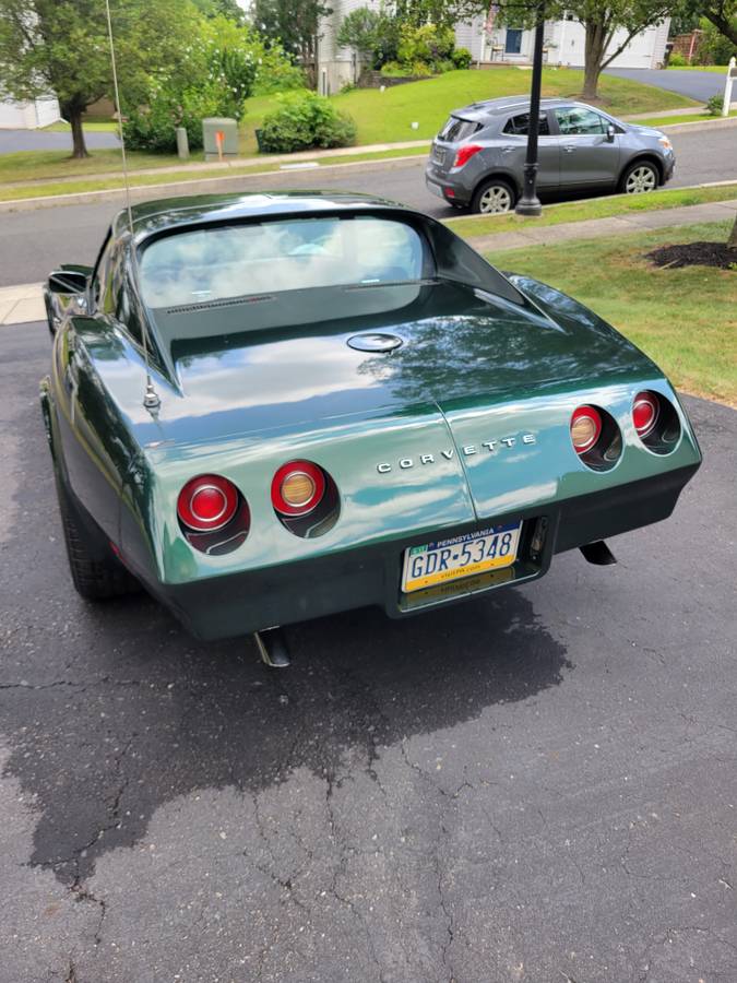 Chevrolet-corvette-stingray-1974-green