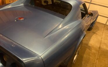 Chevrolet-corvette-stingray-1976-blue-8