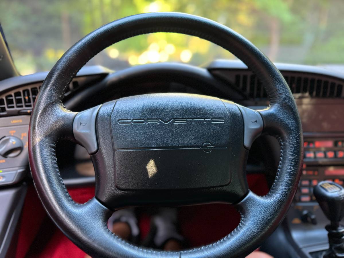 Chevrolet-corvette-zr1-1990-red-11