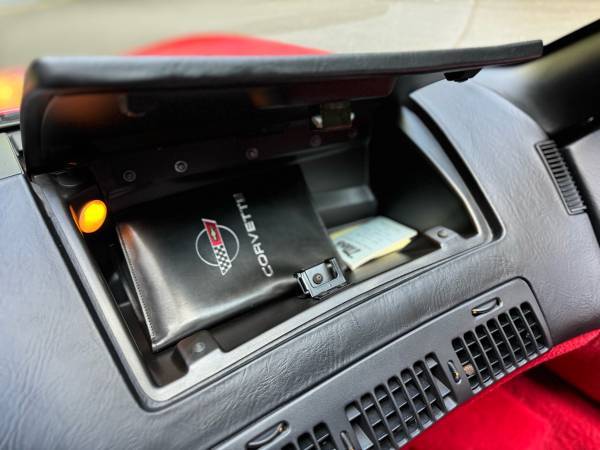 Chevrolet-corvette-zr1-1990-red-14