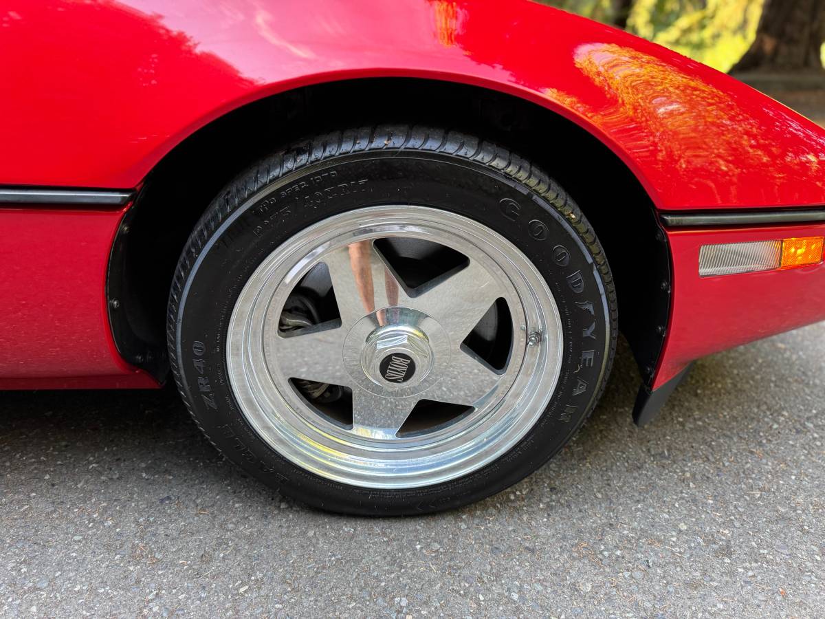 Chevrolet-corvette-zr1-1990-red-22