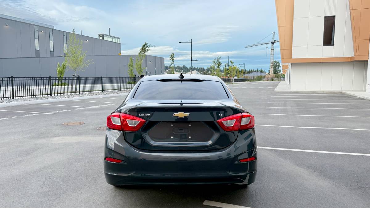 Chevrolet-cruze-2017-11