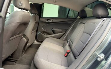 Chevrolet-cruze-2017-17