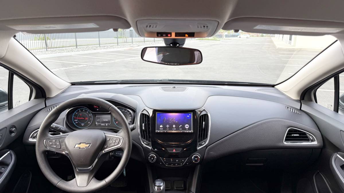 Chevrolet-cruze-2017-18