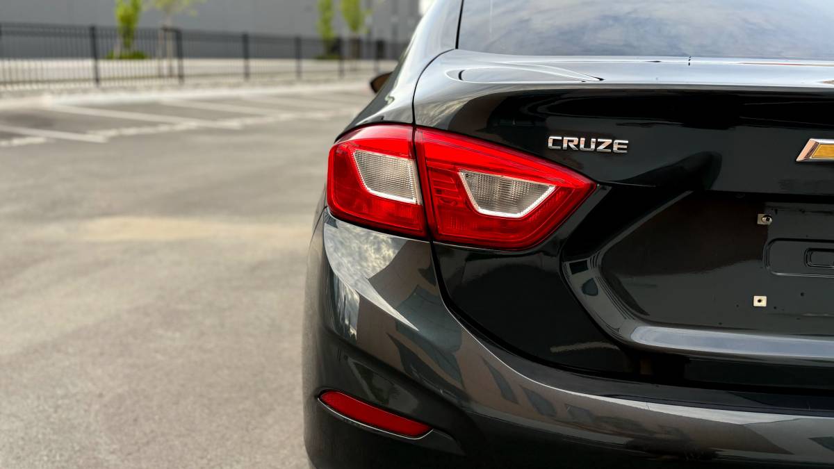 Chevrolet-cruze-2017-8