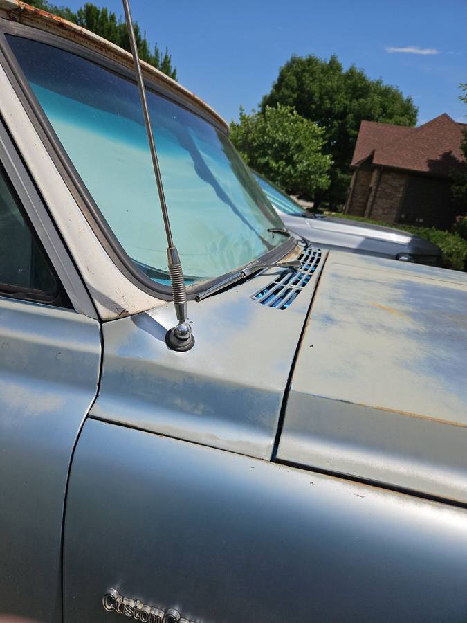 Chevrolet-custom-camper-truck-1970-blue-13