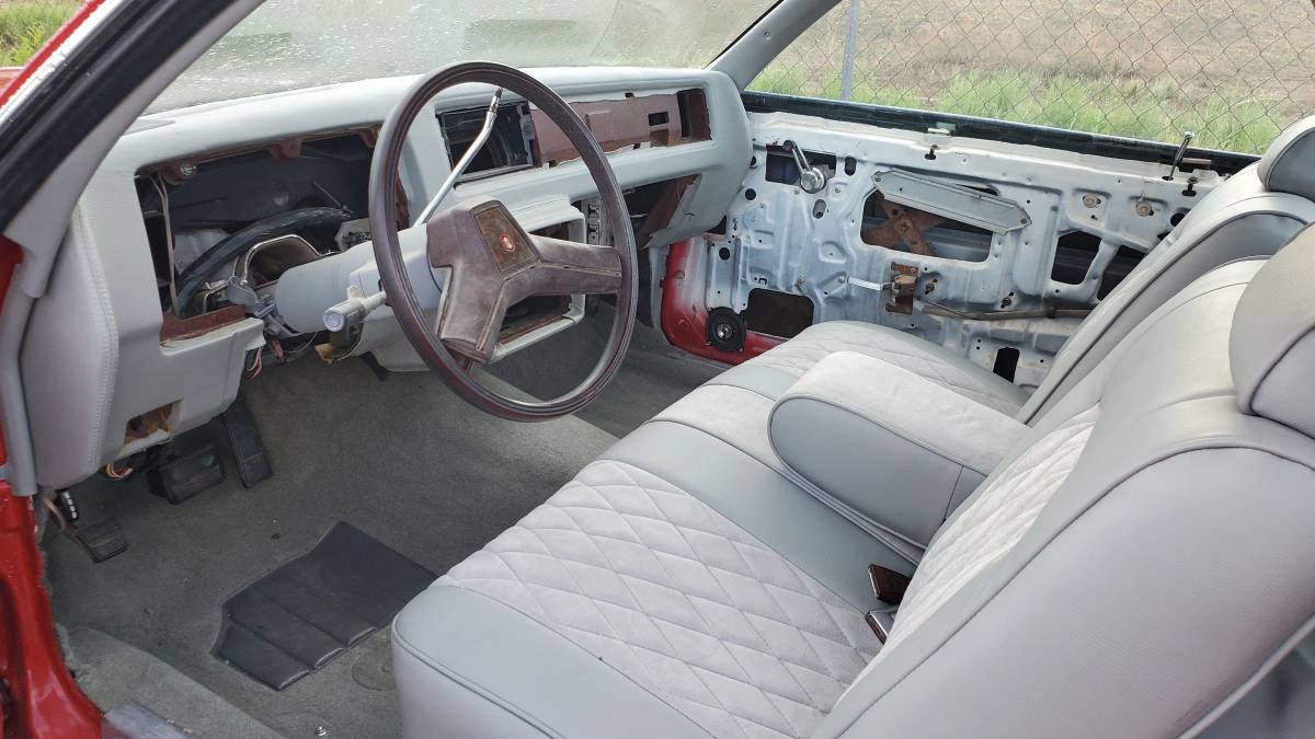 Chevrolet-el-camino-1982-red-15
