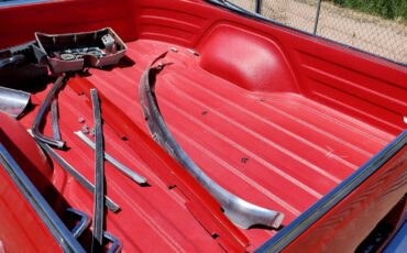 Chevrolet-el-camino-1982-red-17