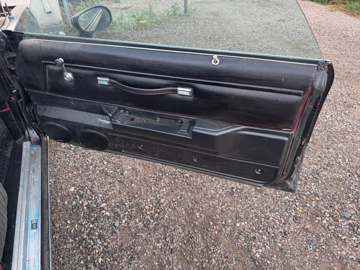 Chevrolet-el-camino-1983-black-5