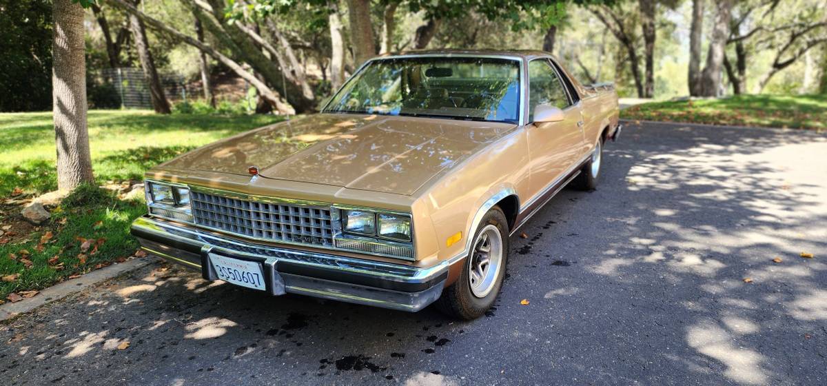 Chevrolet-el-camino-1987-brown