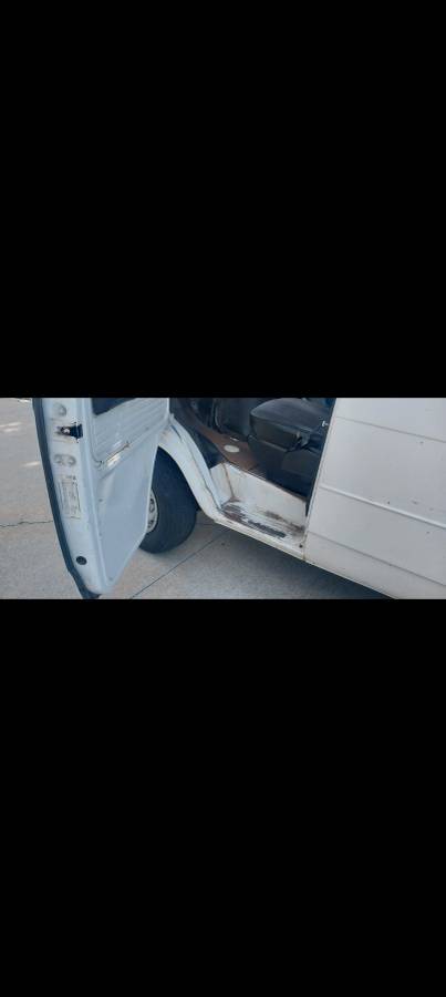 Chevrolet-g10-van-1988-white-4