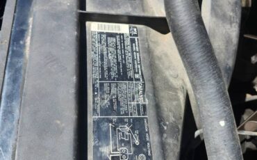 Chevrolet-gmt-400-12-ton-nominal-1989-red-8
