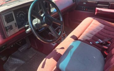 Chevrolet-gmt-400-12-ton-nominal-1989-red-9