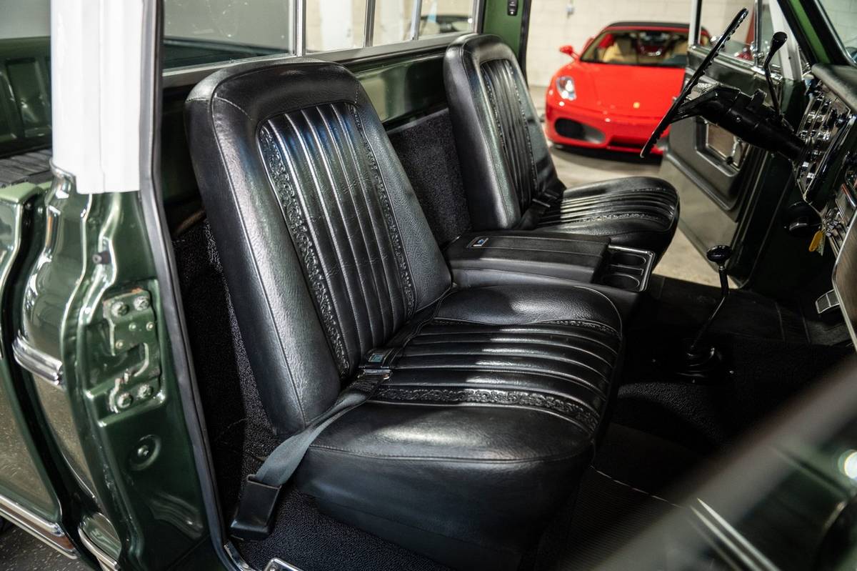 Chevrolet-k10-1972-green-7