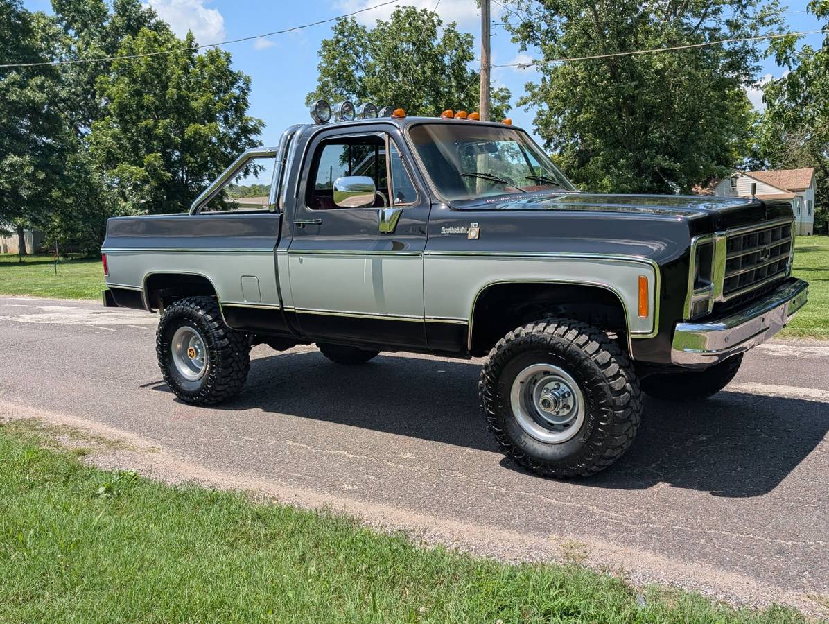Chevrolet-k10-1979-black-16