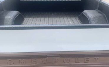 Chevrolet-k10-1980-white-4