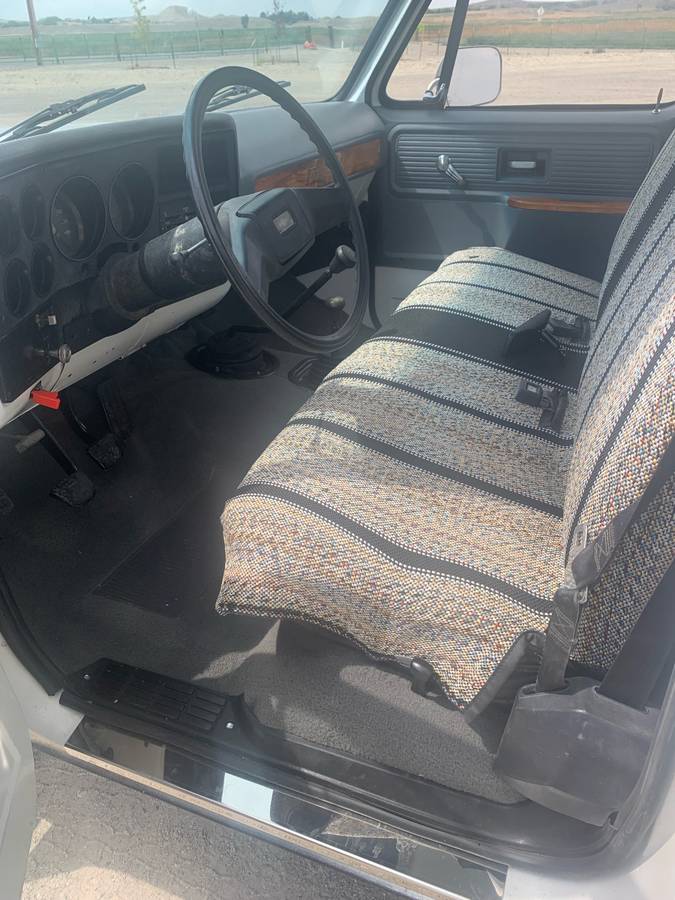 Chevrolet-k10-1980-white-7