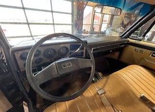 Chevrolet-k20-scottsdale-1985-17