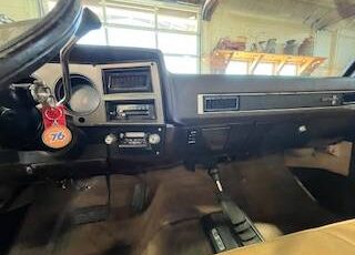 Chevrolet-k20-scottsdale-1985-18