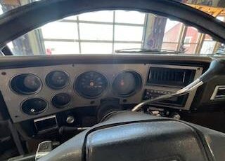 Chevrolet-k20-scottsdale-1985-19
