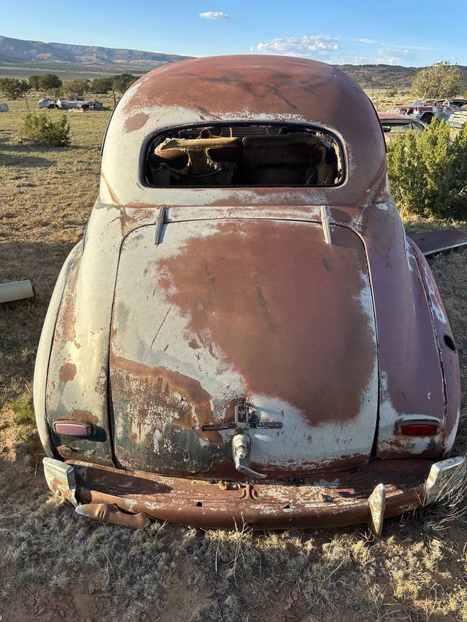 Chevrolet-master-deluxe-1942-6