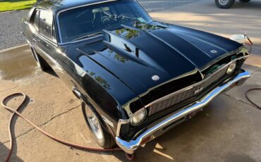 Chevrolet-nova-1971-black