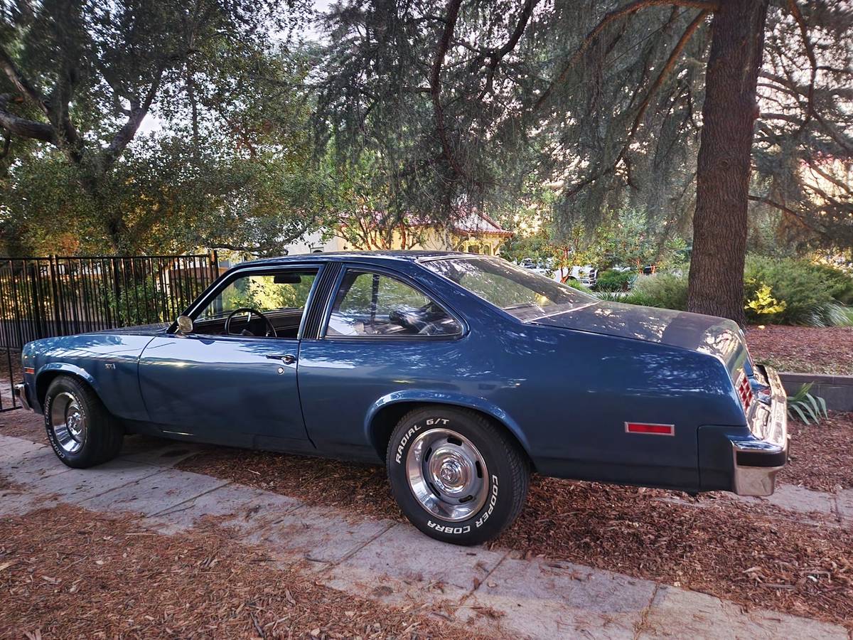 Chevrolet-nova-1978-blue-2