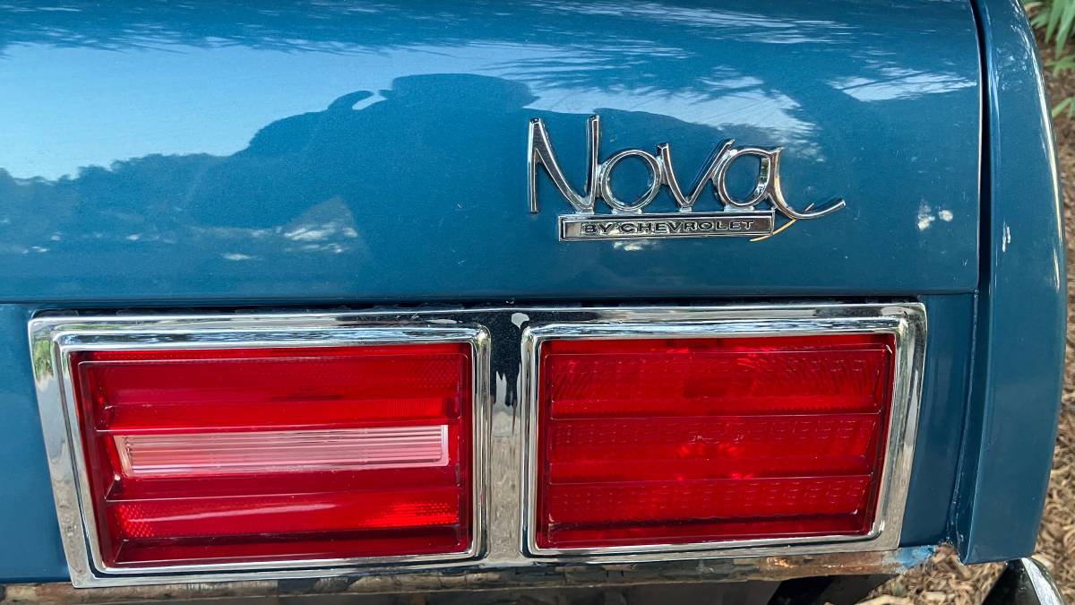 Chevrolet-nova-1978-blue-6
