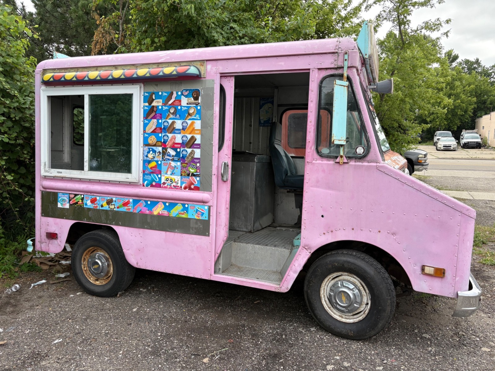 Chevrolet-p-10-1973-step-van-3
