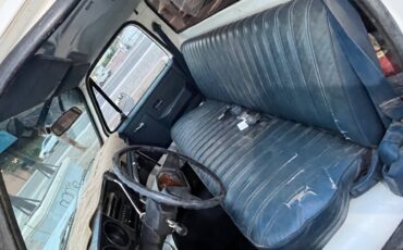 Chevrolet-r20-1983-white-15