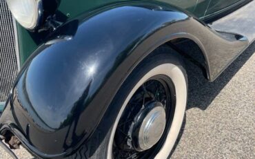Chevrolet-sedan-2-dr-1935-green-7