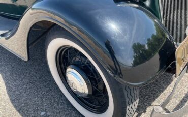 Chevrolet-sedan-2-dr-1935-green-8